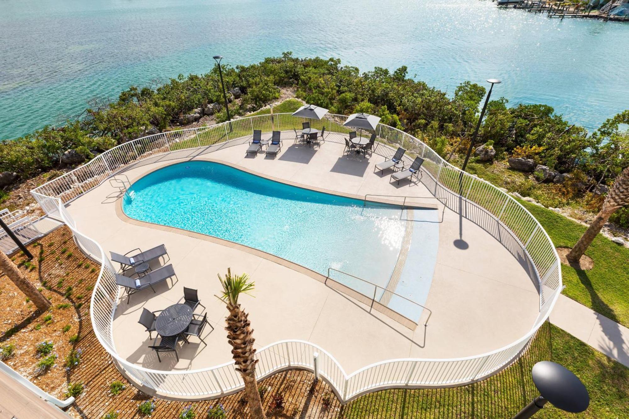 Resort Fairfield By Marriott & Florida Keys 3*